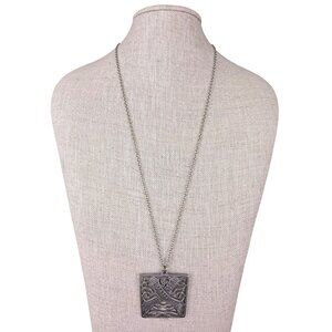 Vintage Silver Tone Intricate Pendant Necklace With Chain